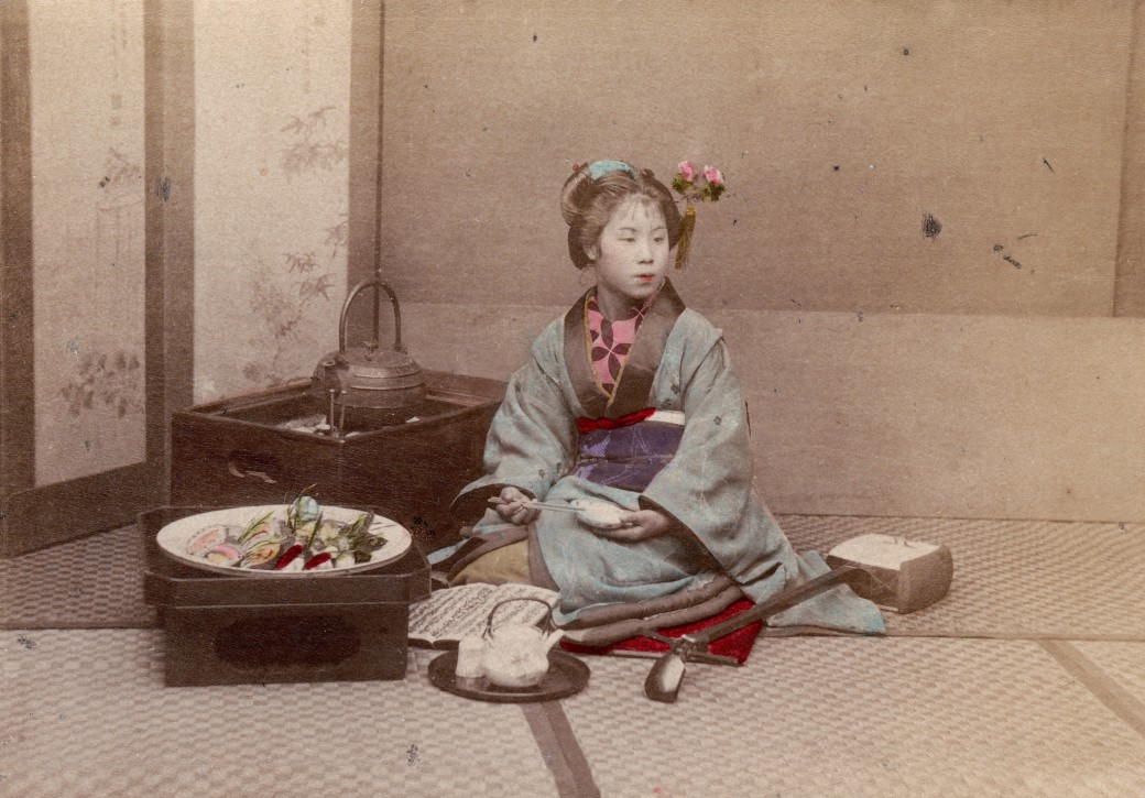 Maiko girl eating sushis, ca. 1890, cc by 2.0